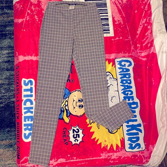 Express | PLAID LEGGINGS - Picture 6 of 11